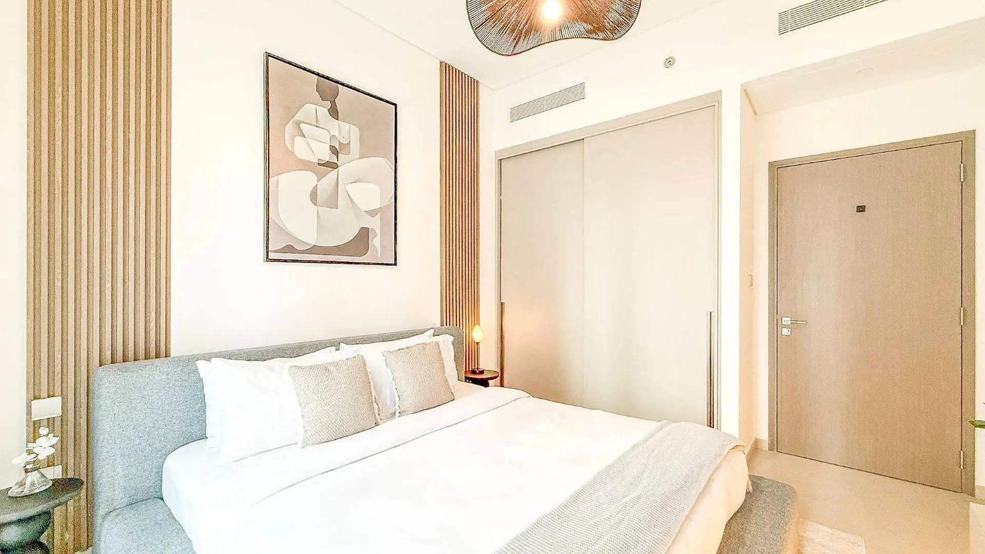Grande Signature, 1Br, Infinity Pool & Gym, 5Min Walk To Dubai Mall Apartment
