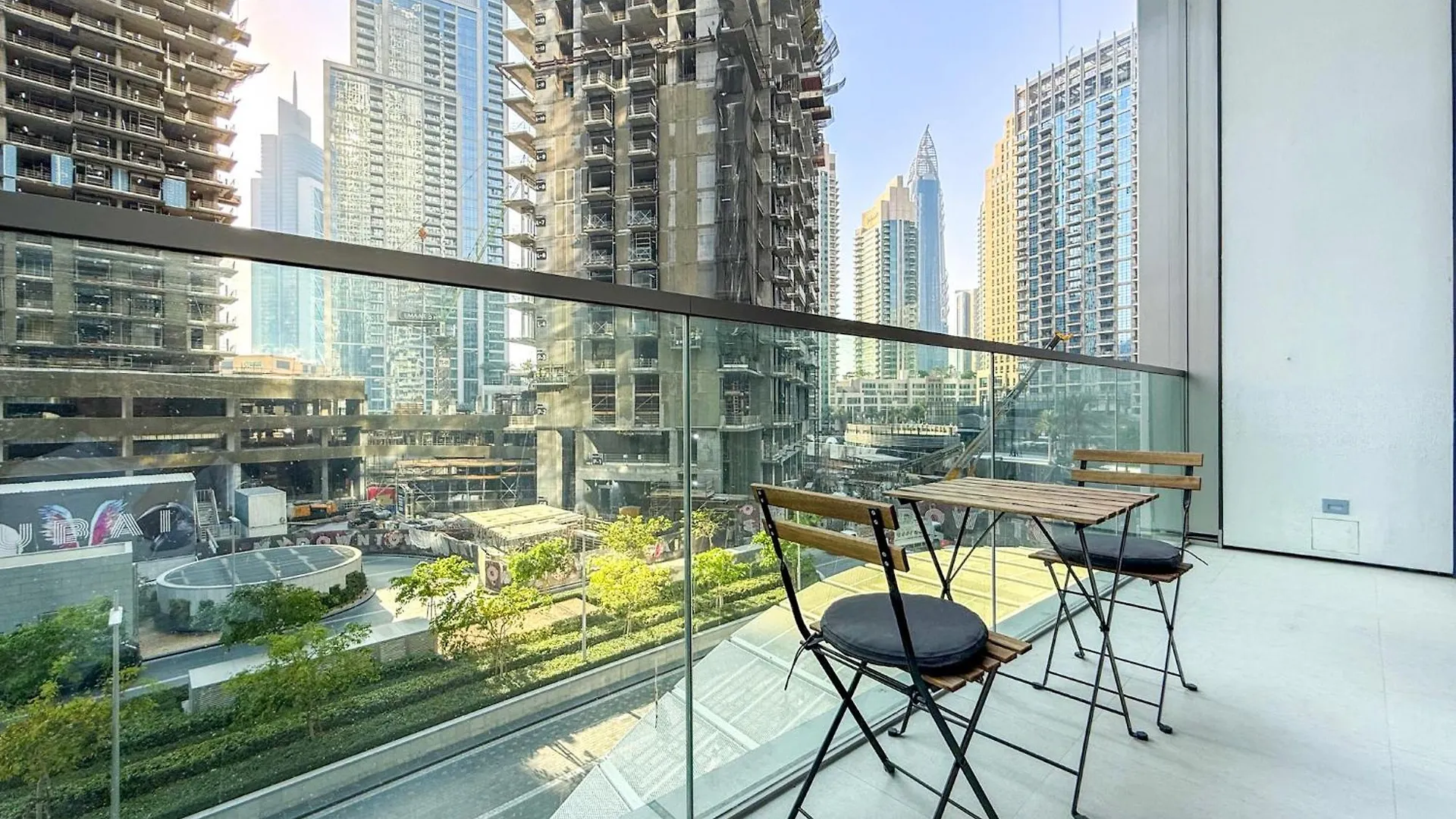 Grande Signature, 1Br, Infinity Pool & Gym, 5Min Walk To Dubai Mall 0*,  Förenade Arabemiraten
